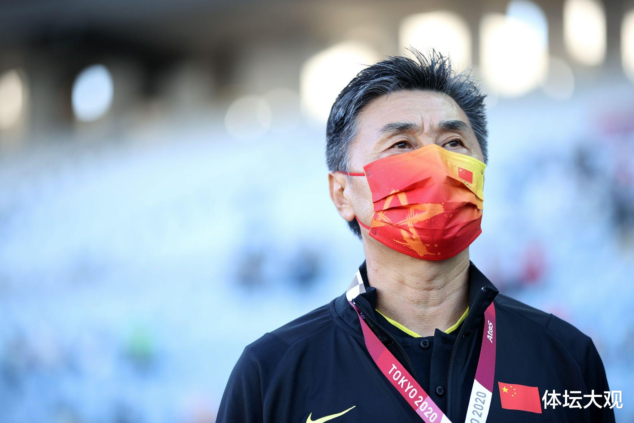 大连|大连人队收到6份简历，主教练怎么定，为1人开绿灯？公告或内有玄机