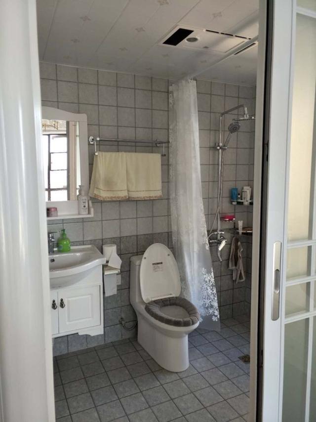 115平米的新房,玄关置顶鞋柜超实用,空间大成就一个鞋帽间