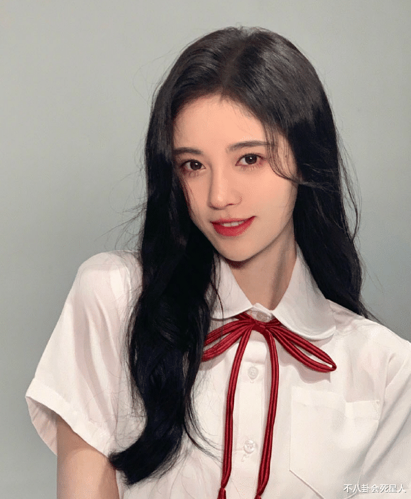 血糖 “自然美女”是假的，脸大嘴厚，小眼黑皮，旧图揭露“人间真实”