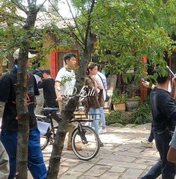 刘亦菲|《长陵》女主定下刘亦菲，网传男主是王一博，粉丝：非官宣不约