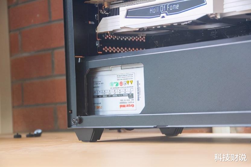 白金|电源带屏幕？补足最后一块RGB，酷冷至尊 XG750 PLUS 白金