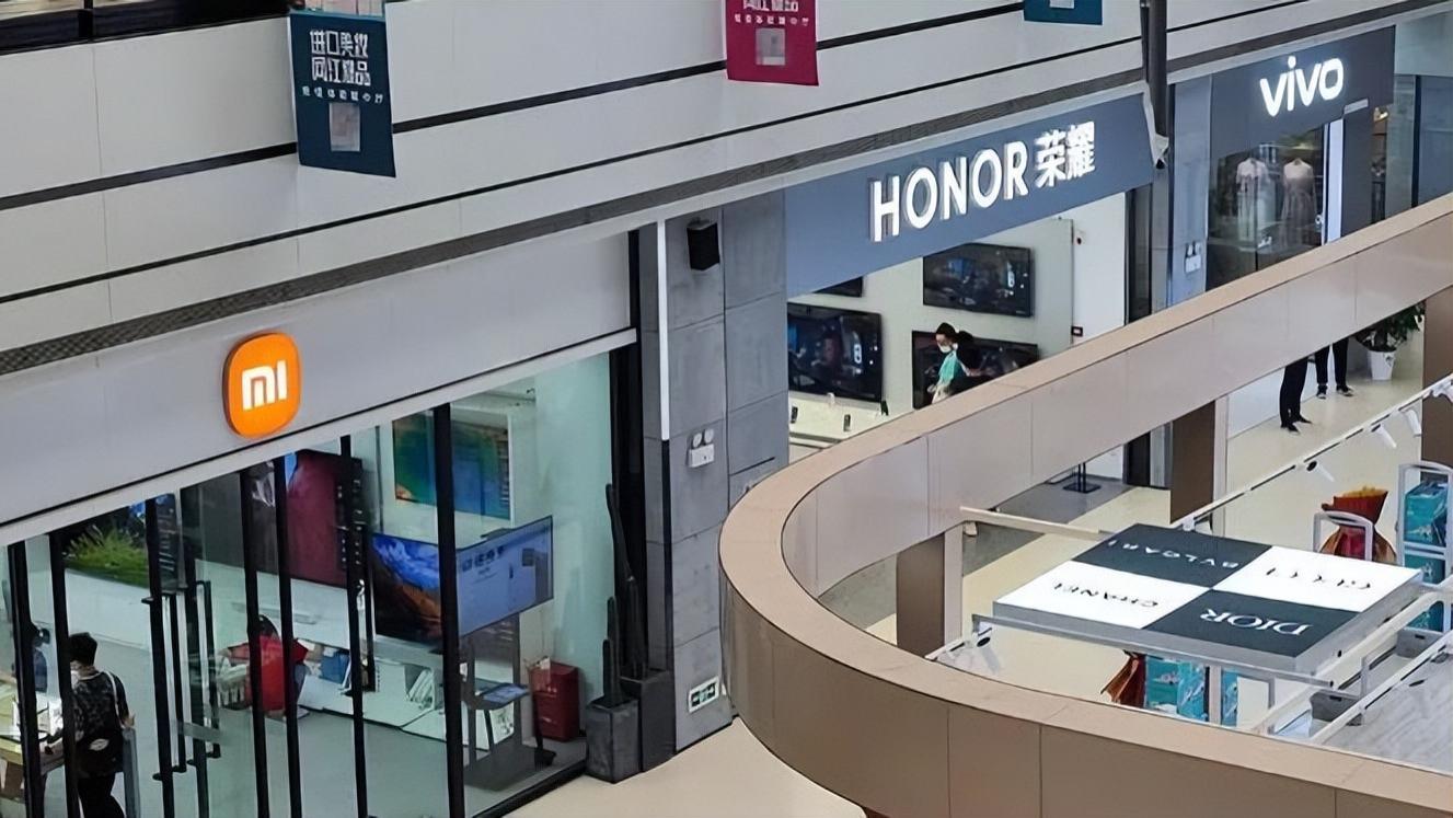 智能手机|手机销量断崖式下滑：厂商618清库存，卖不动谁之祸？