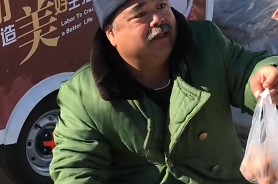 苏醒|失业艺人的现状，孟智超卖生煎包，刘金卖茶叶蛋，苏醒网上求工作