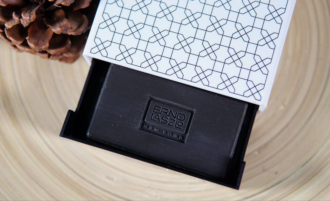 护肤品 焕肤洗面奶推荐:清洁效果不错,为肌肤抹去岁月之痕,别犹豫,买