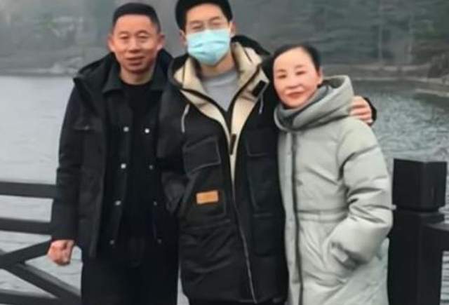 |孙海洋称不愿妻子直播,孙妈回怼:我想直播就直播,不想播就不播