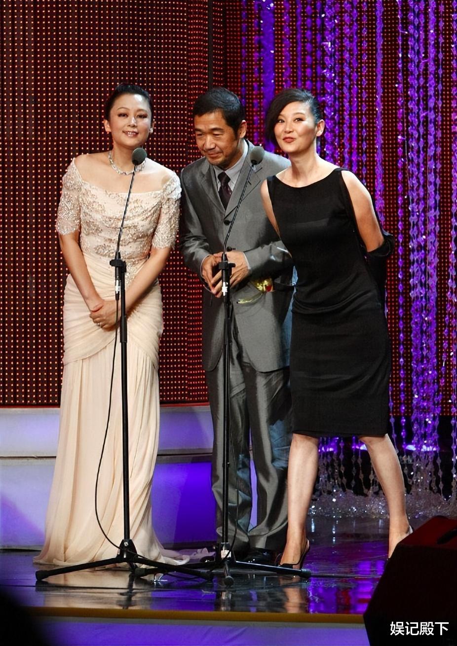 徐帆|陈红徐帆世纪同框,一个自信一个自卑,颜值和气质差距一目了然!