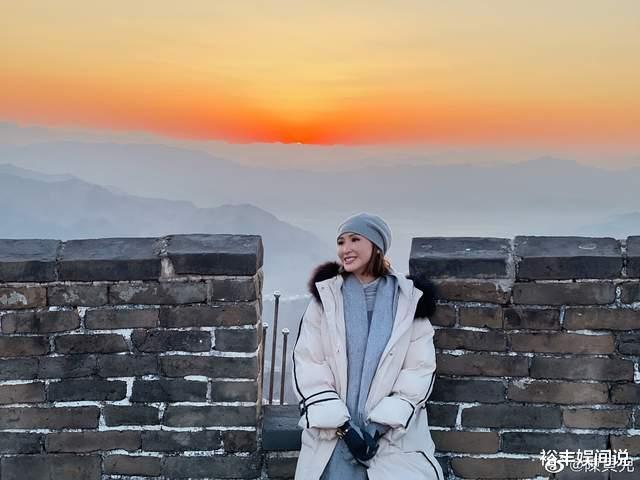 陈贝儿|陈贝儿身价暴涨！四个月已收入七位数，还曾遭遇狂热粉丝示爱