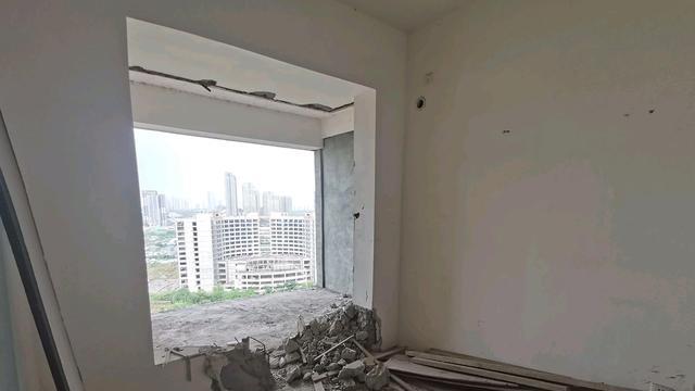 购房置业|楼市迎来新拐点？房地产重磅消息推出，一人买房全家帮还