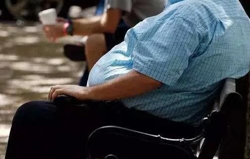 尿酸|螃蟹是痛风“加速器”吗?提醒:肾脏不好的人,尽量少吃4种食物