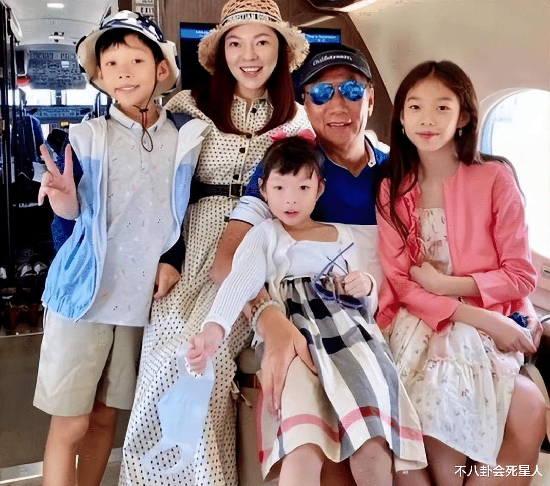 许晋亨|港台“女星狙击手”富豪?现状:坐轮椅,至今未婚,72岁还想追4胎