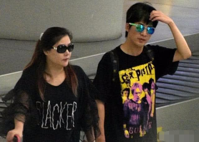 大张伟|主持人：有那么多女生追你，为啥非看上了助理？大张伟：她最懂我