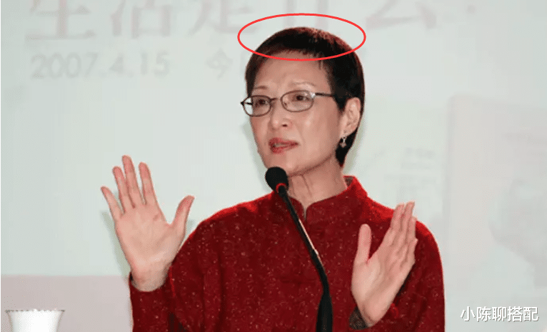 发型 68岁的胡因梦剪“男人头”发型，也不失知性魅力，这2点很关键