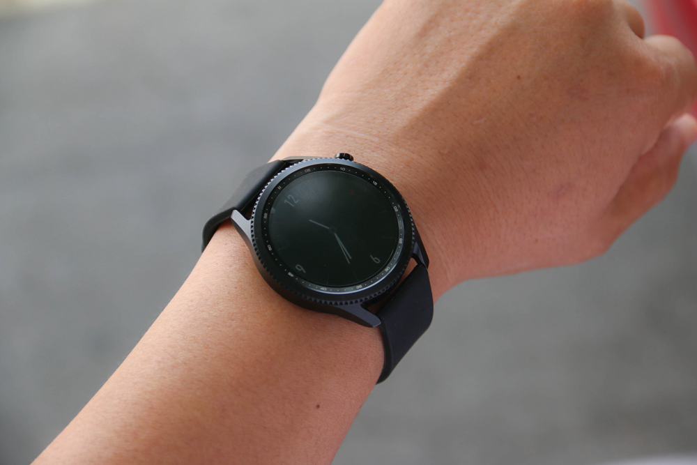 客服|戴在手腕上的体检小护士,dido血压心电图E10智能手表体验