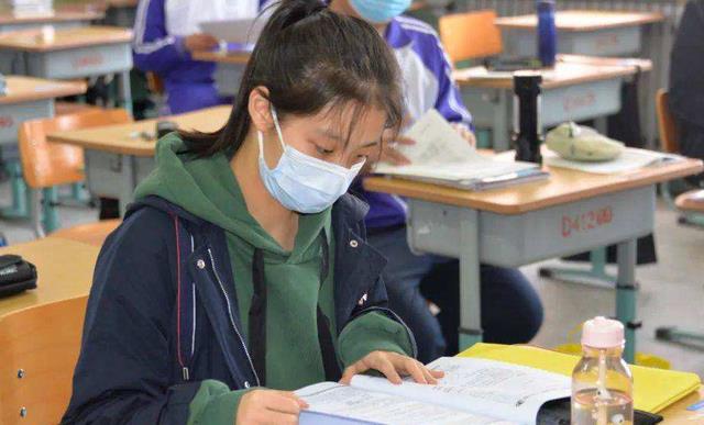 教师|“取消晚自习”呼声渐高，有关部门对此回应，家长纷纷拍手称好