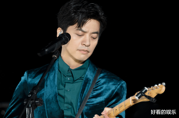 李健|余秀华向李健示爱，对方若90岁还开演唱会，88岁的她会坐第一排看