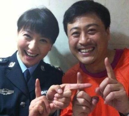 Angelababy|闫学晶:20岁一婚,深得继女喜欢,二婚嫁富豪后,45岁高龄生二胎