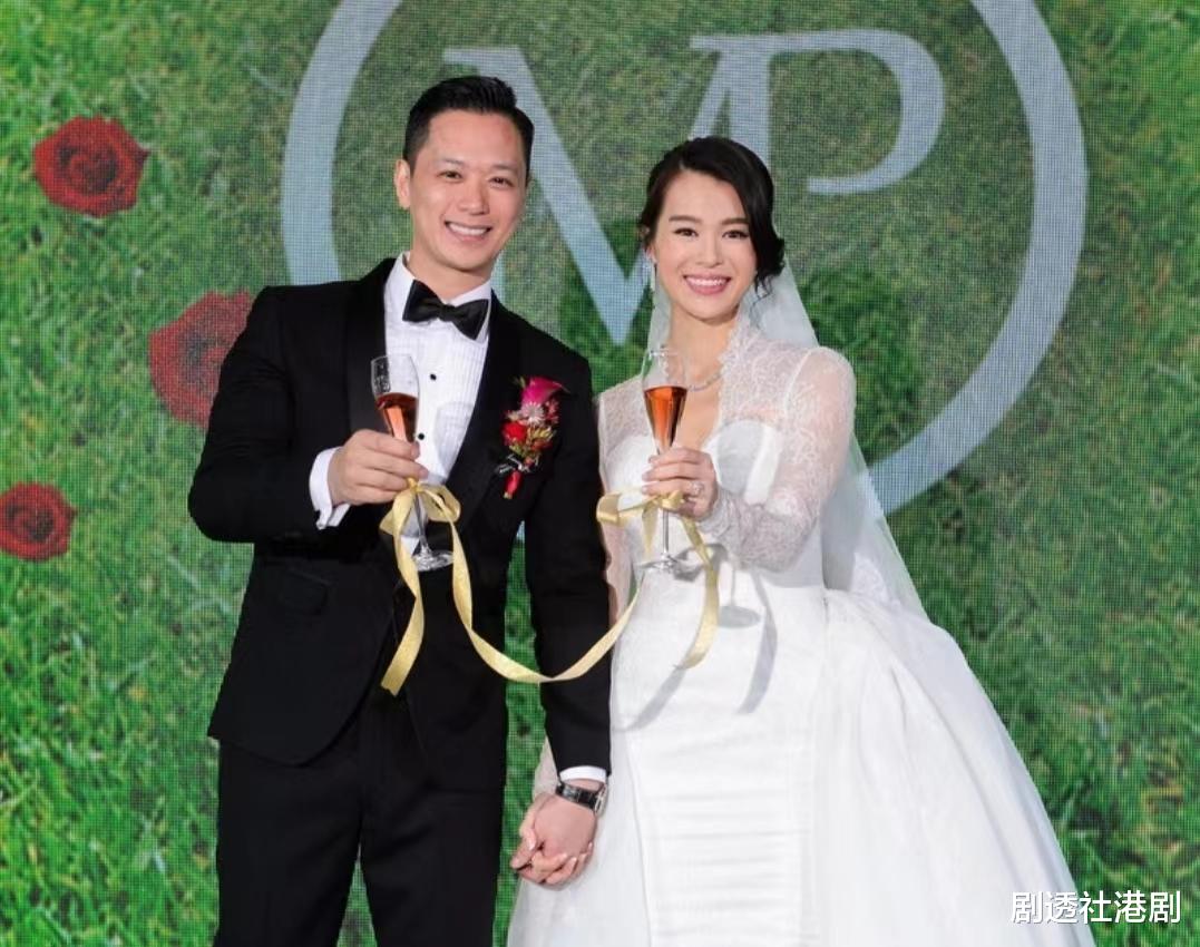 胡杏儿|团聚!TVB前当家花旦北上开工5个月终回港,即与老公享受二人世界