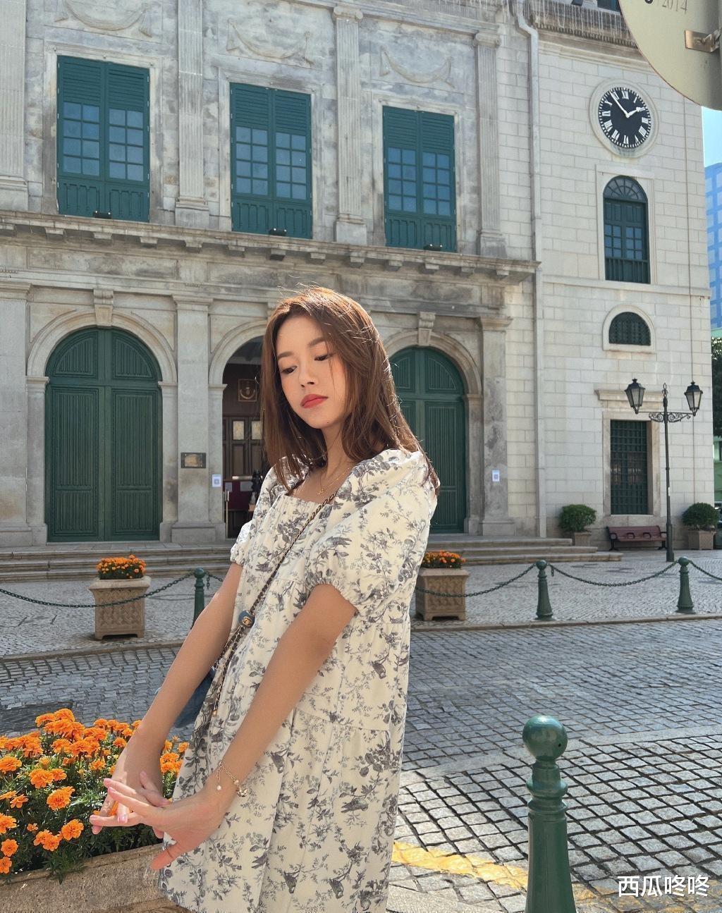 服饰|陈赫把二婚的妻子保护得真好,生过俩孩子了,仍然很有少女感