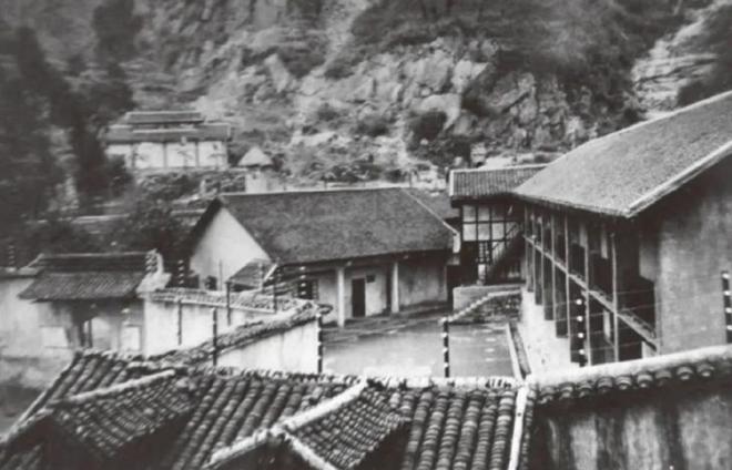 抗战胜利后,重庆渣滓洞演变为“活棺材”,300多人惨遭杀害