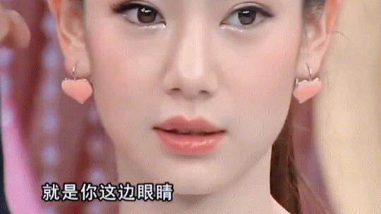 戚薇|戚薇早期出道照片流出，年轻时走清纯可爱路线，第一眼被惊艳到了