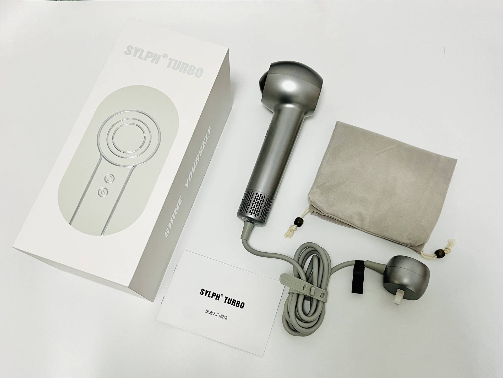 头发告别干枯开叉——仙如SYLPH TURBO吹风机,高转速、超低噪音