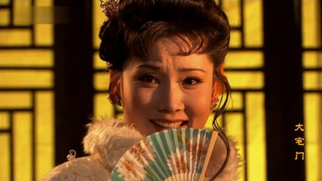 何赛飞|何赛飞：4岁被抛弃，父亲为她终身未娶，和初恋丈夫相约“丁克”