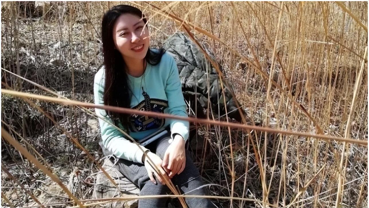 镜子|贾浅浅诗歌《镜子》赏析，你跳进了我的湖搅动