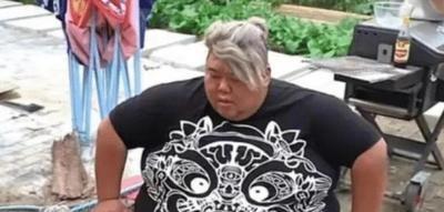 运动减肥 600斤网红胖猴仔选择运动减肥，体检单曝光，双腿青黑似穿秋裤