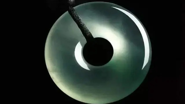 翡翠|素面翡翠——大圭不琢，美其质也