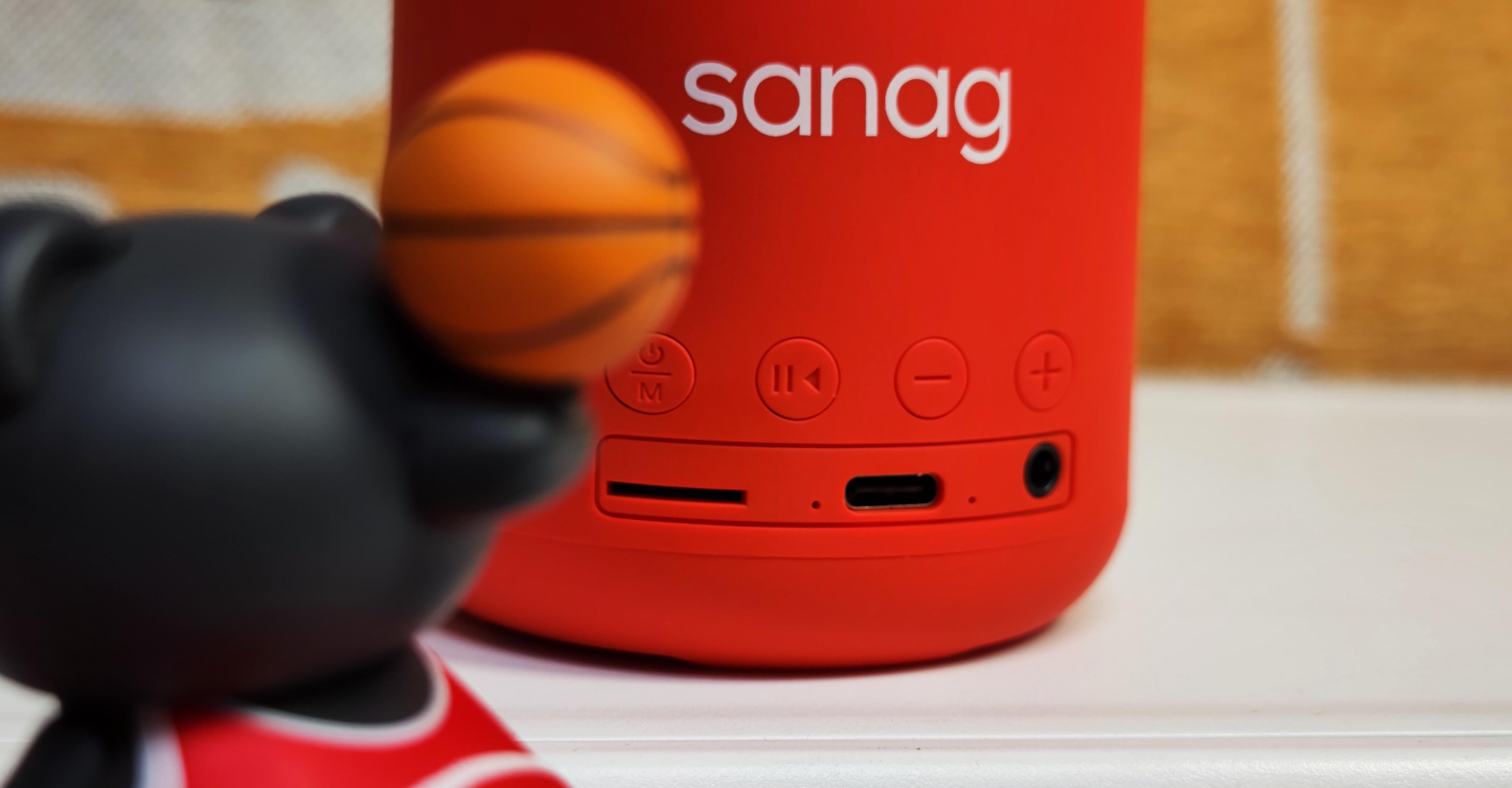 盲盒|让女孩魂牵梦绕的盲盒魅力何在?上手塞那联名款音箱,我好像懂了