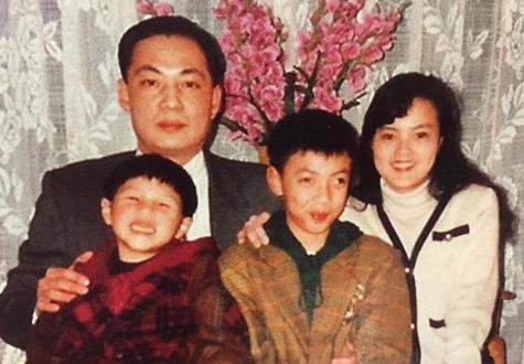 为赚钱被囚禁11年,被奶奶打“抑制生长针”,她被人性毁掉了一生