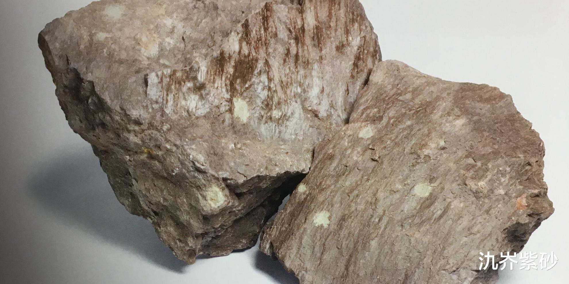 文玩核桃|买紫砂壶根本不必在意泥料，因为泥料占一把壶的成本比重极低！