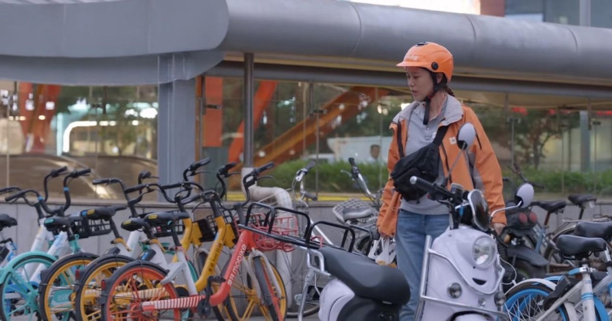 海清|吃得越狠,演技越稳!海清的狼吞虎咽,扯下多少演员假吃的遮羞布