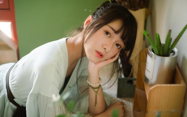 关晓彤|95后小花,关晓彤、宋祖儿、赵露思,谁会成为演艺圈下一个顶流?