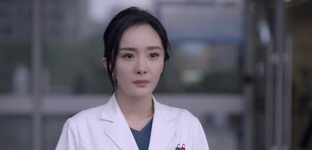 卿卿日常|《卿卿日常》《天下长河》各追5集，一个已弃剧，一个看上瘾