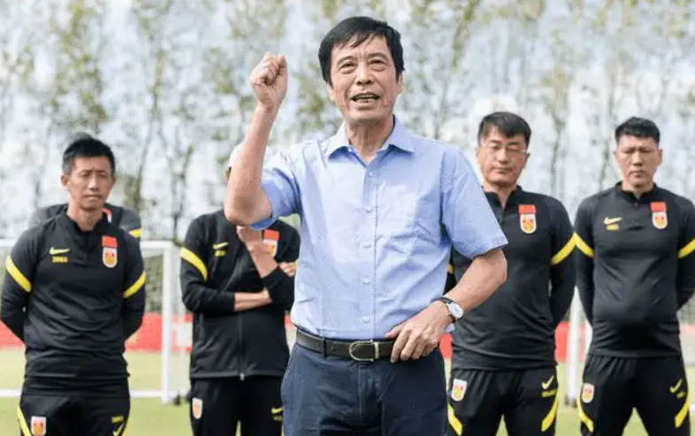 李铁|李铁案细节曝光,李铁不算大鱼,媒体人:有人想保铁子而不是朱广沪!