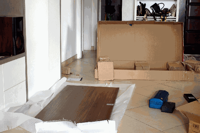 网易严选|站着搬砖不腰疼：做了很多功课的我，为何选择网易严选电动升降桌