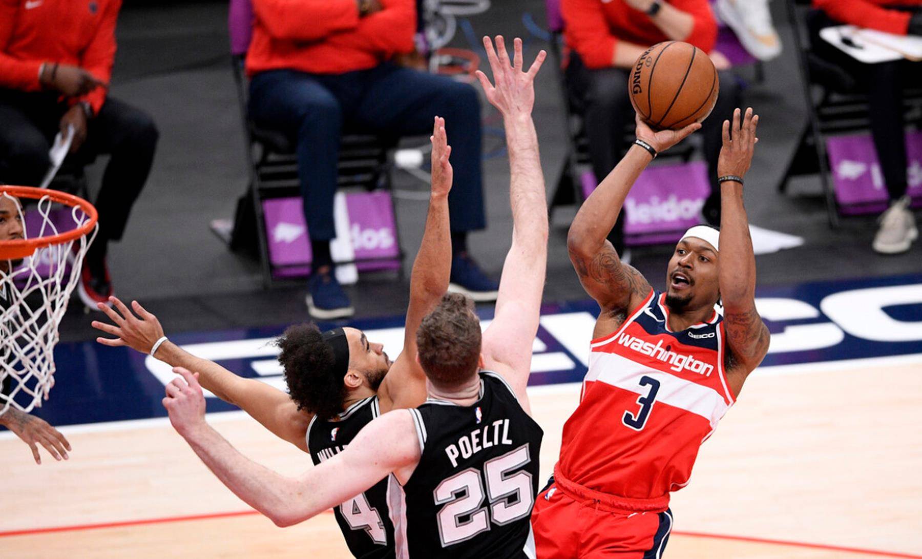 布拉德利·比尔|什么世道！NBA第一空砍王，带队3年只赢1场，照样拿2.4亿顶薪？