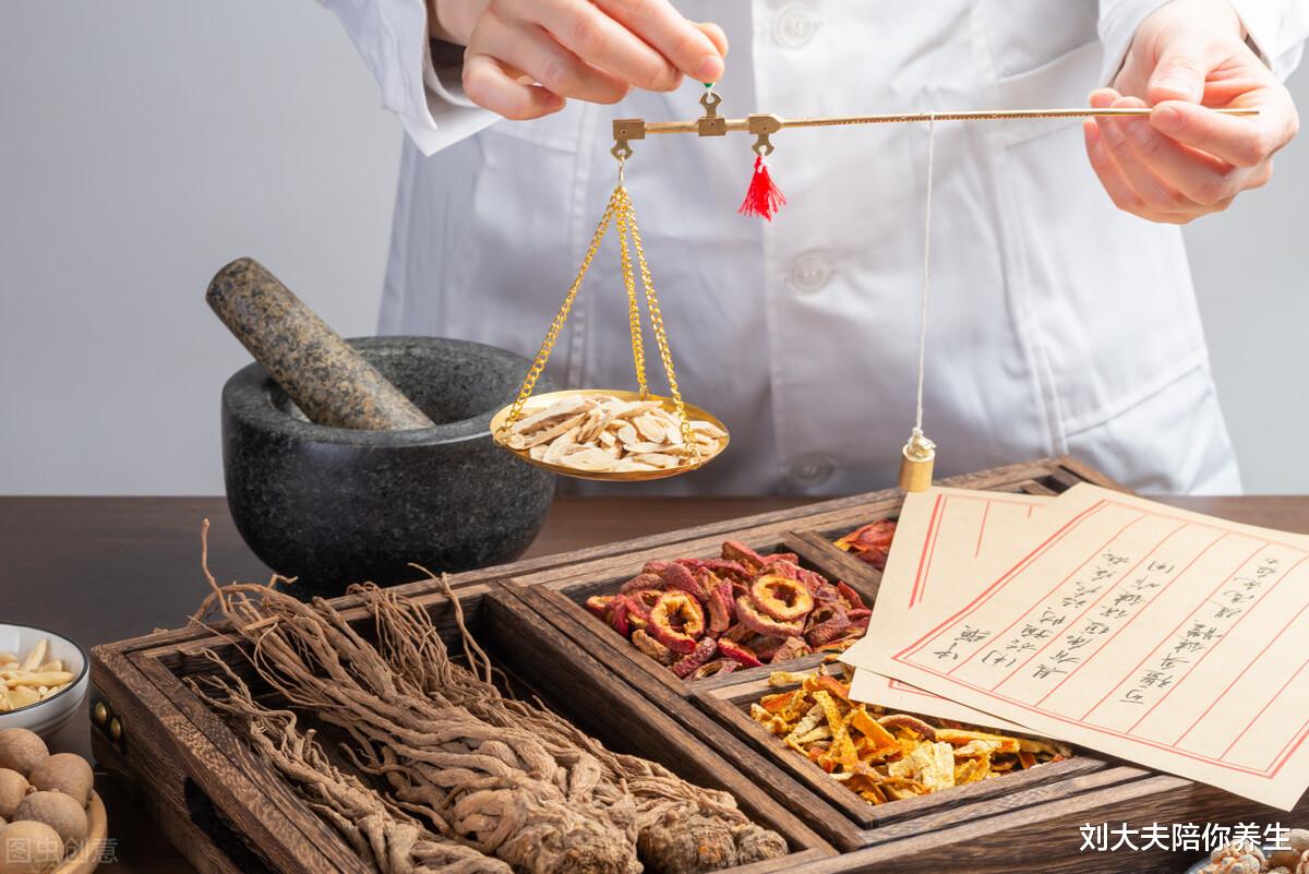 骨折|湿气入关节是风湿,入下腹变白带!一个经典食疗方,帮你健脾祛湿