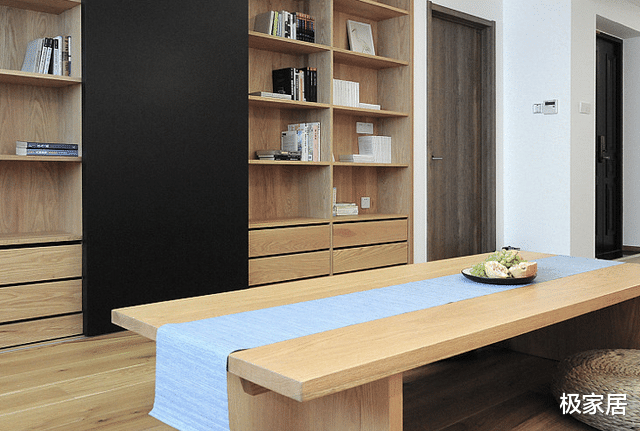 小夫妻在福建的家，没有电视也没有沙发，却高级到让邻居羡慕！