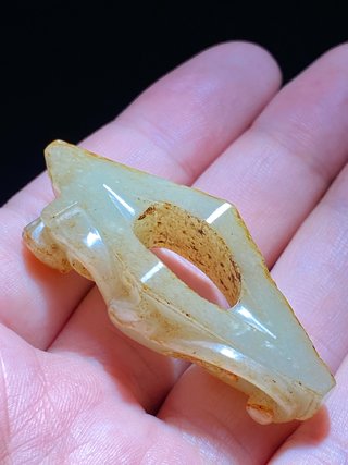 和田玉籽料|汉 和田玉籽料 白玉 兽面纹 螭龙纹 剑格 剑饰