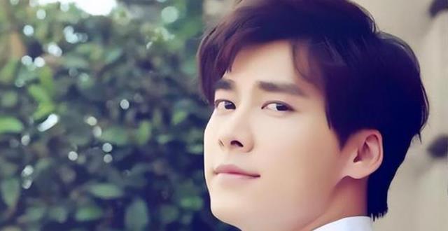 李易峰|中秋节之夜李易峰请群众吃了个大瓜,又一个黄某波李某迪吴某凡