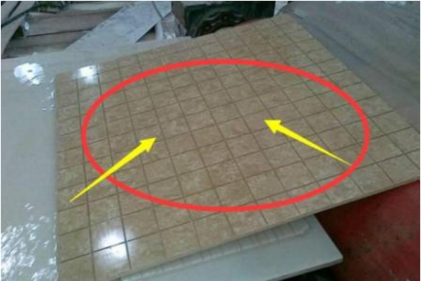 越来越多人淋浴房不铺瓷砖了,他们都这样设计,防滑又美观