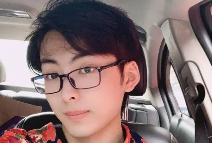 |巅峰赛中再现龙湖组合，面对职业选手丝毫不慌，网友直呼太帅了