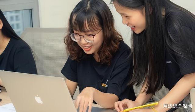 本科生|研究生真的遍地都是？提升学历有必要吗？中国人学历真相是什么？