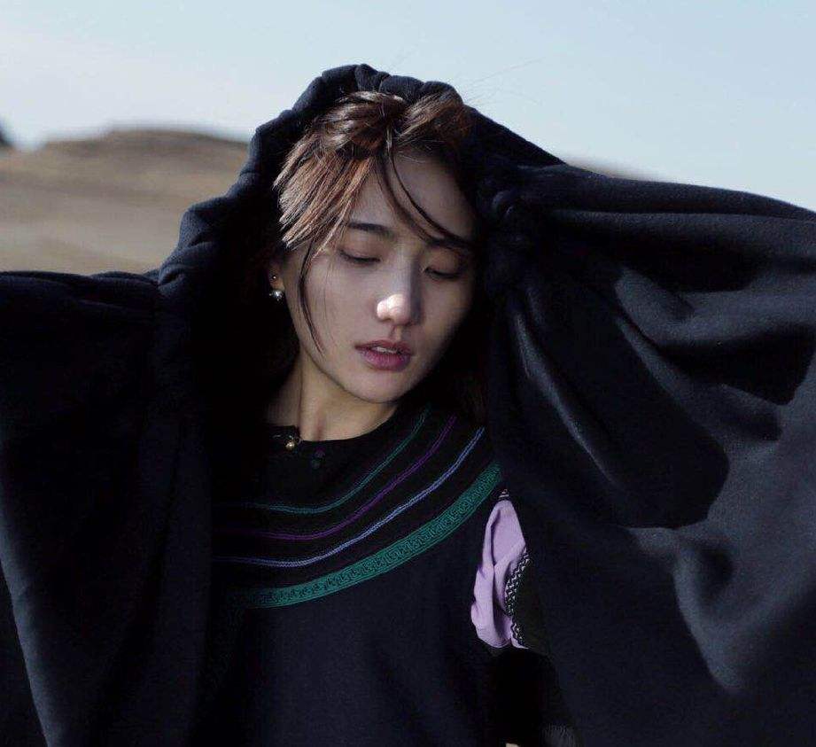 李亚鹏|51岁李亚鹏新妻子太优秀!曾被评为“九大美女”,还是超模总冠军