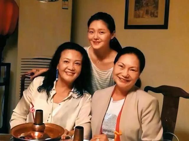 大S|大S和汪小菲谁胜，取决经纪人说的税、张兰国籍