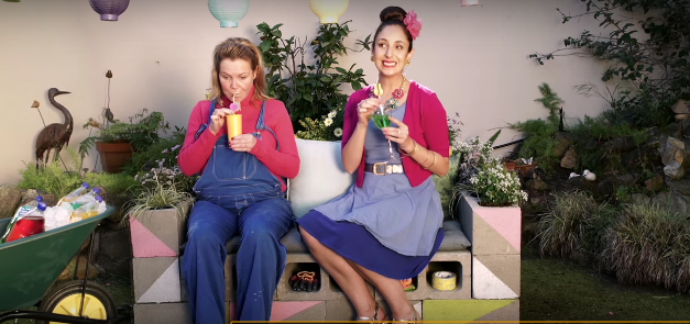 老公从工地搬回几块空心砖,做了几样家具,连邻居都羡慕了!