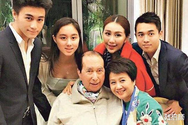 赌王|陈婷写小作文，背后藏着不为人知的秘密，和赌王家族四太一样