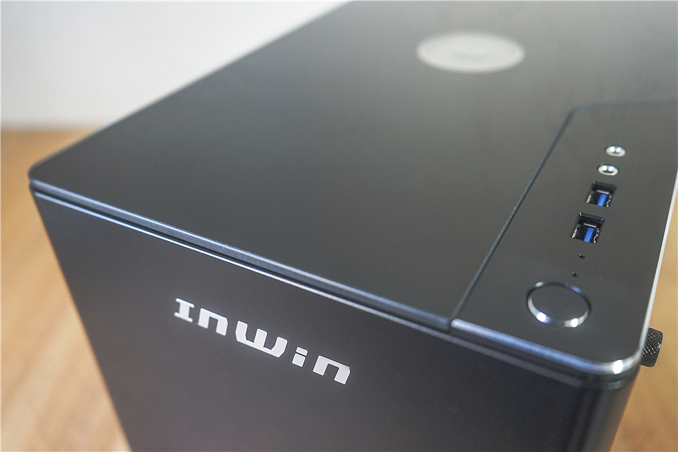 无线充电|能无线充电的电脑主机——5600X+RX6600黑狼版+迎广A1 Plus装机